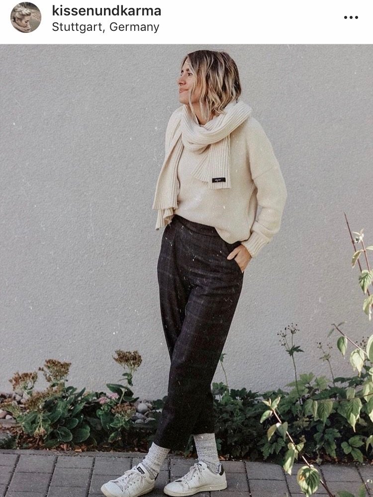 kissesundkarma 1.JPG