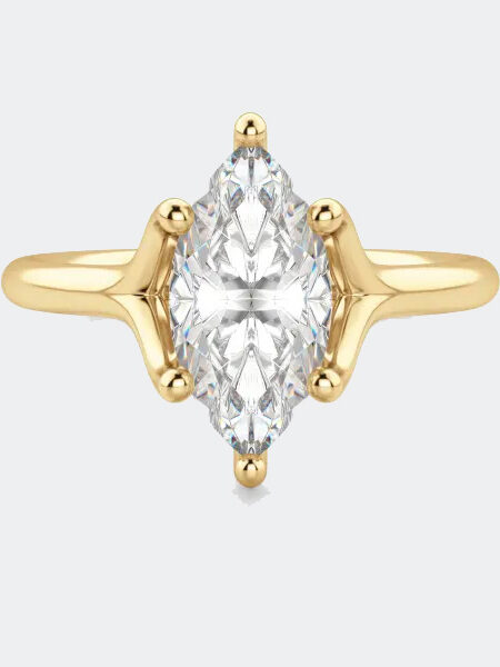 Close up of a moissanite ring from Diamond Nexus