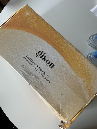 The shipping box was slightly damaged.