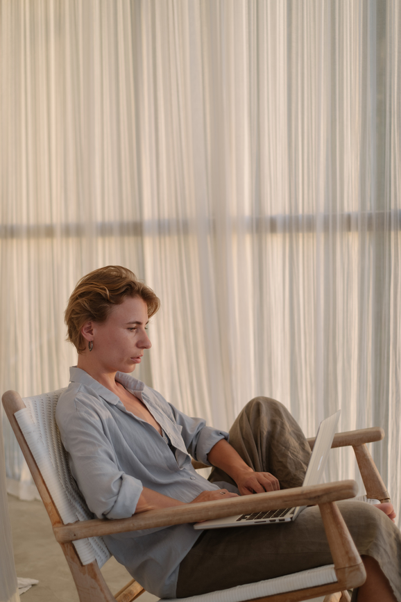 Stocksy_txpc736ed636Dw300_Small_3863911